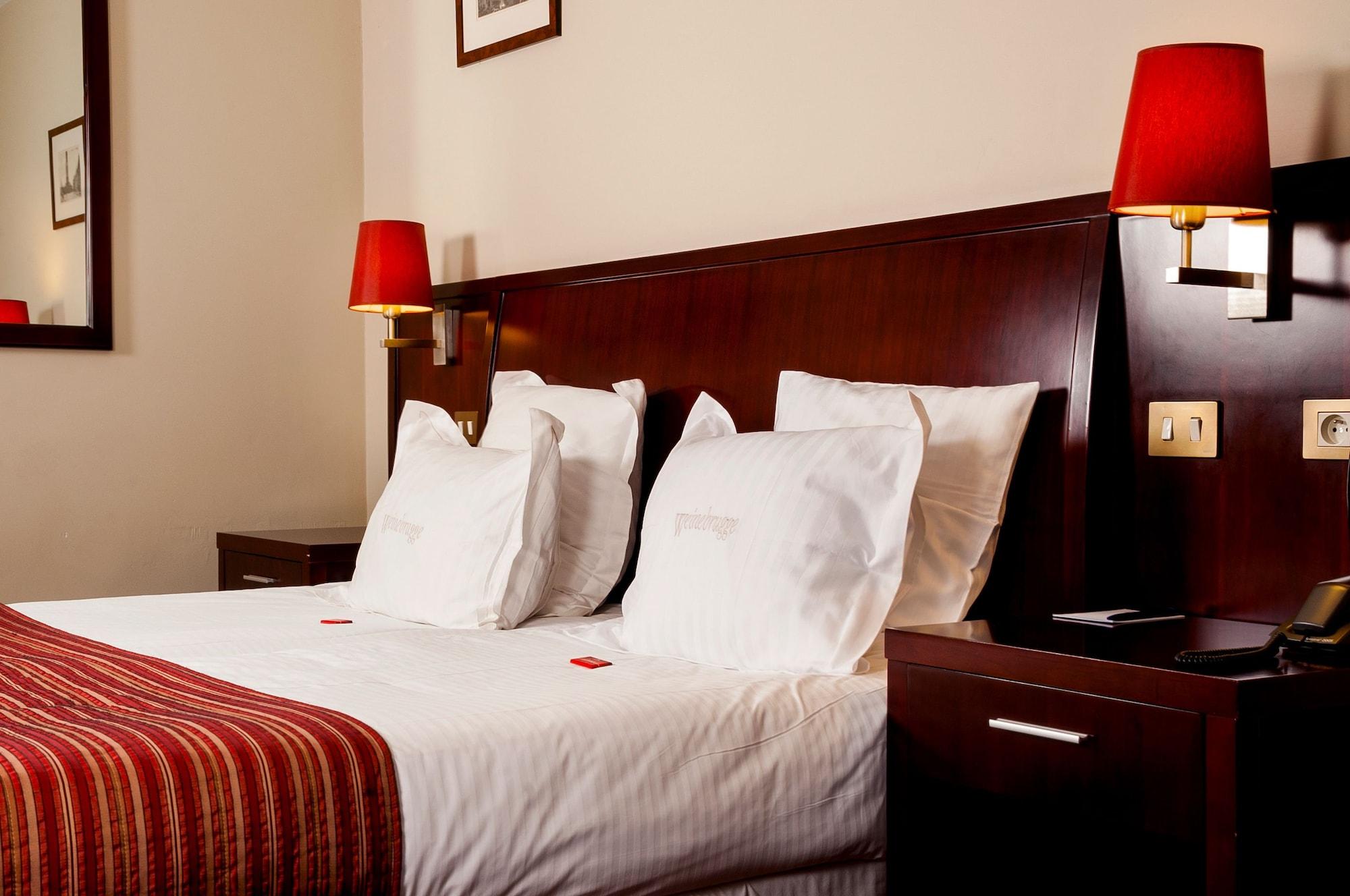 Hotel Restaurant Weinebrugge 4*